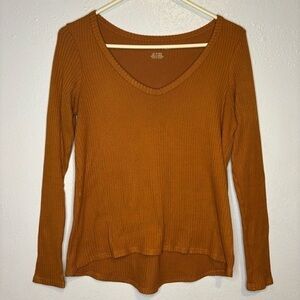 American Eagle Outfitters V-Neck Long Sleeve Top - Burnt Orange